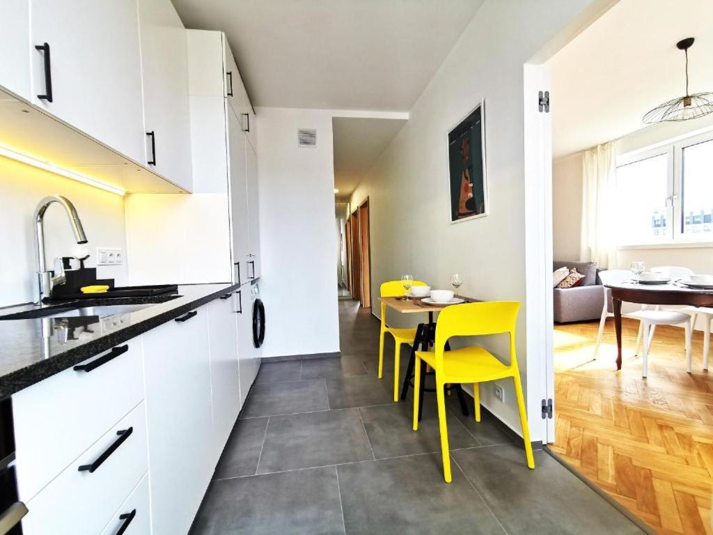Wroc'Love Haukego Bosaka Check-In 24H Wrocław Eksteriør billede